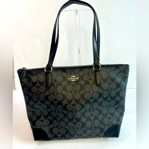 Coach City Tote bag in signature “C”s in canvas black NWOT